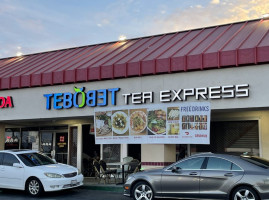 Tebo Tebo Tea Express inside