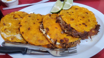 Birrieria Tacos Mi Negra food