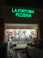 La Fortuna Pizzeria food