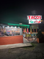 Sinaloa Tacos inside
