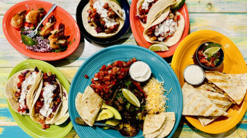 Santiago's Tacos And Margaritas food