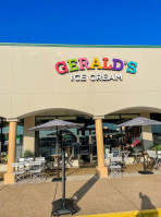 Gerald's Ice Cream outside