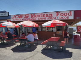 Joes Mexican Food outside