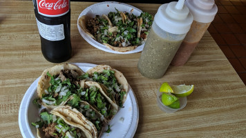Tacos El Pariente Y Mariscos #2 food
