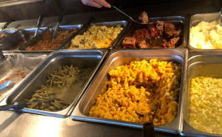 Whitley's Barbecue food