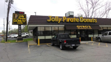 Jolly Pirate Donuts outside