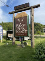 Dodge Peak Lodge/tavern inside
