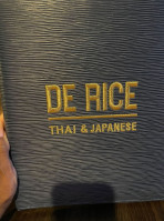 De Rice outside