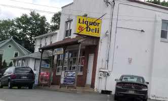 L And L Deli Liquor Store outside