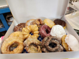 Dixie Dream Donuts food