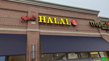 Naz's Halal Food inside