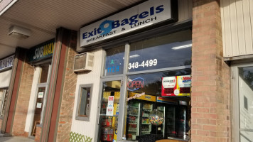 Exit 9 Bagels food
