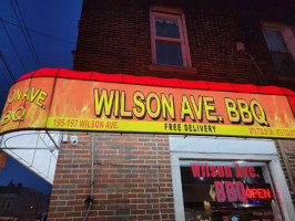 Wilson Ave Barbeque outside