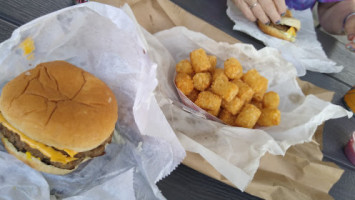 Buck's Drive-in outside