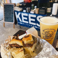 Kees Kitchen food