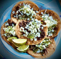 Los Pinches Tacos food