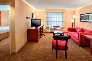 Sonesta Select Boston Danvers inside