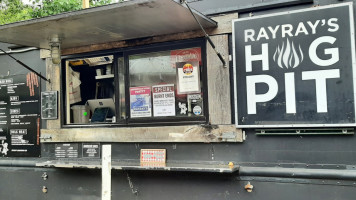 Ray Ray Hog Pit food