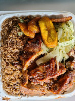 Island Fish Head Jamaican Restaurant And Jay’s Smoothie Bar food