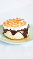 Momo's Gourmet Cheesecake Co food