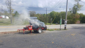 Hot Rods Bbq outside