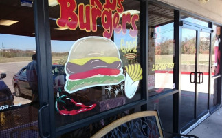 R D's Burgers outside