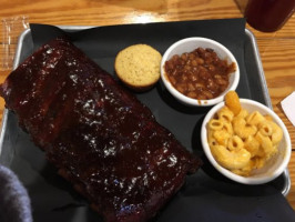 Saucy Dog's Barbeque food