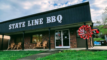 State Line Bbq food