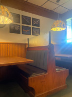 Rusty's Pizza Parlor inside