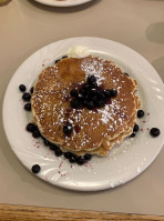 Sandy’s Pancake Waffle House Lightfoot food