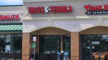 Local's Tacos And Tequila outside