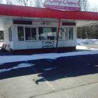 Dairy Dream Drive-in outside