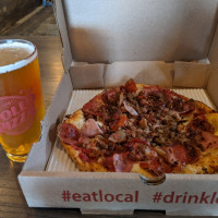 Apollo Pizza Meadowthorpe Taproom food