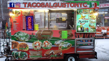 Tacos Al Gusto food