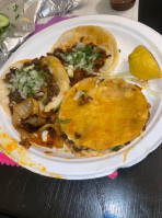 Tacos Mama Luchona food