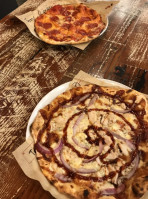 Mod Pizza food