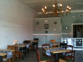 Bartrella's Uptown Cafe inside