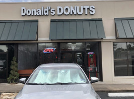 Donald's Donuts food