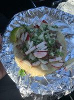 Yesenia's Tacos Y Pupusas food