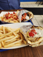 Yannis Gyros food