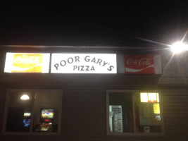 Poor Gary's Pizza Of Eveleth food