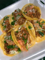 Ochoa Seafood Y Mas food