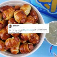 Auntie Anne's Pretzels food