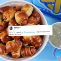 Auntie Anne's Pretzels food