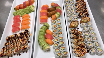 Saikou Poke And Sushi food
