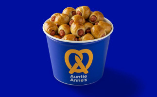 Auntie Anne's Pretzels food