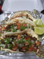 Taqueria Titas food