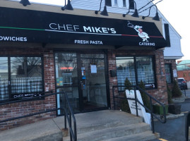 Chef Mike's Catering outside