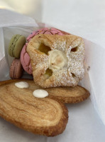 Champis Bakery/panaderia food