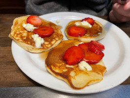 Slappy Cakes food